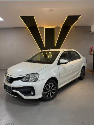 TOYOTA ETIOS 1.5 PLATINUM SEDAN 16V FLEX 4P AUTOMÁTICO